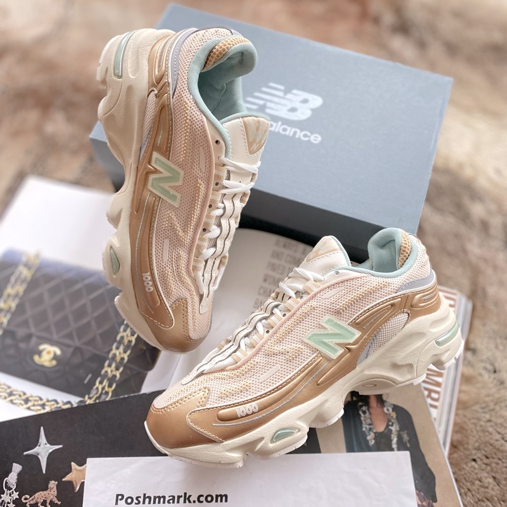 Free People x New Balance 1000 Sneakers - Picture 1 of 9